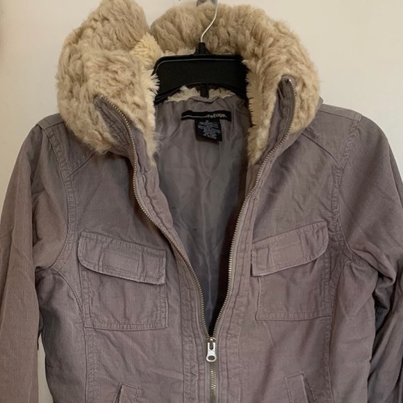 Faux Fur Jacket with split hood - Picture 3 of 6